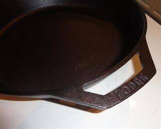 12" LODGE Cast Iron