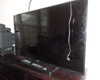 Panasonic 45" (2014)Remote and stand