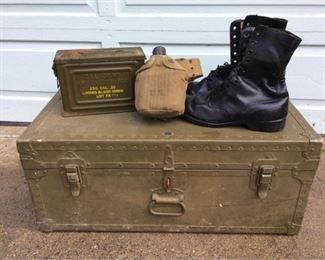 DAHA120 Military Foot Locker