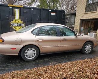 1996 Ford Taurus - Clean Title - 117,583 miles- See Videos in Bio