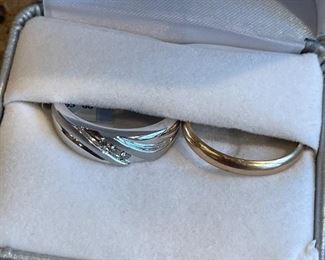 Men’s 10 kt white gold with diamonds band and 10 karat yellow gold band