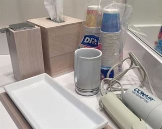 Bathroom Accessory Set