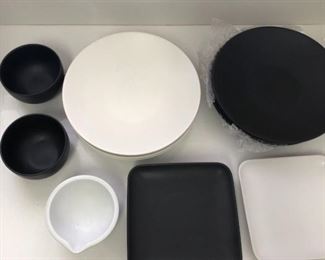 Furio Dish Set