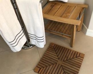 Frontgate Teakwood Shower Seat, Matt, Towel Stand