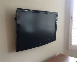 LG 42 Flat Screen TV