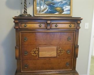 Antique chest of drawers