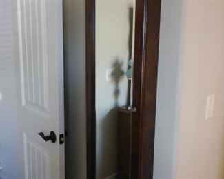 Wall jewelry armoire