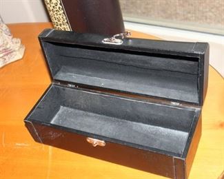 Leather box