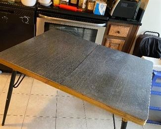Virtue Bros. MCM kitchen table (late 1950s early 1960s)
Price: $185