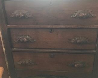 Fabulous East Lake Acorn chest!
Beautiful condition 