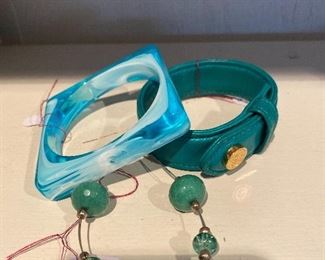 Bracelet lot $28