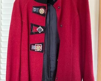 Icelandic Designs Coat size small $28