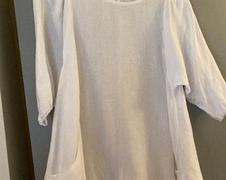 Match point linen like top size small $20