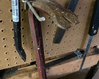 Crowbar and tools $10