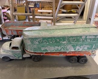 ^^Hubley Truck $125^^