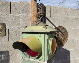 Vintage 4-Way Traffic Beacon
