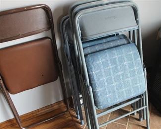 Folding chairs 