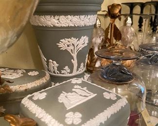 Collectibles / elegant serving ware