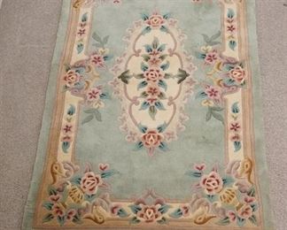 1013	FLORAL WOVEN THROW RUG, 59 IN X 42 IN
