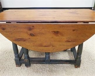 1081	FRENCH COUNTRY DROP LEAF TABLE
