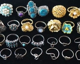 1261	LOT OF APPROXIMATELY 34 COSTUME RINGS, SOME MAY BE STERLING

