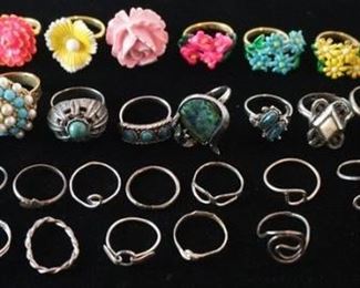 1262	LOT OF APPROXIMATELY 34 COSTUME RINGS, SOME MAY BE STERLING
