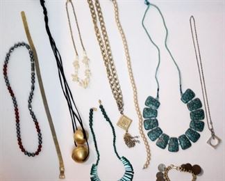 1278	LOT OF COSTUME JEWELRY INCLUDING 2 COLLAR NECKLACES, COIN CHARM BRACELET, BELT CHOKER, PEARLS AND 5 OTHER NECKLACES, AS FOUND
