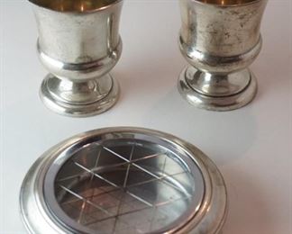 1281	STERLING SILVER ASHTRAY AND 2 PEDESTAL CUPS. APPROXIMATE WEIGHT WITHOUT ASHTRAY INSERT
