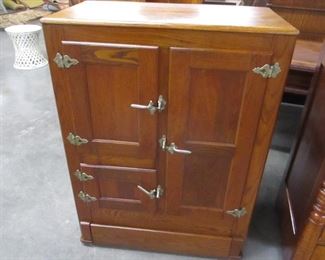 OAK ICE BOX