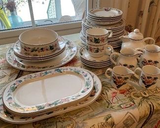 Villeroy & Boch “Palermo”, not complete but still stylish 