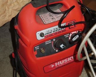 Husky Battery Charger