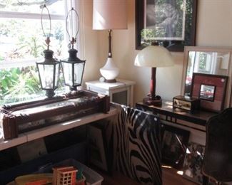 Mid Century Lamp, Toys & Games 1970s era, old clocks