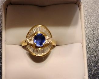 14K ring with Diamonds and Sapphire 