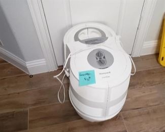 Honeywell used humidifier List price 10.00