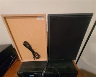 2 speakers bass & tenor. Nice condotion