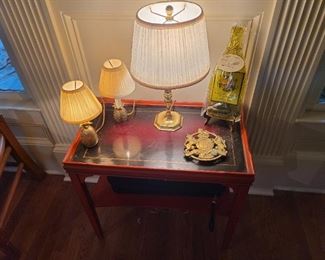 oriental style lamp table with 2 x pineapple 🍍 small lamps