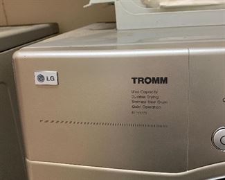 LG TROMM washer and dryer with pedestals