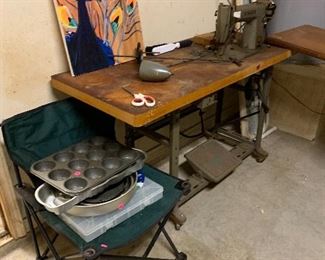 larger commercial style singer