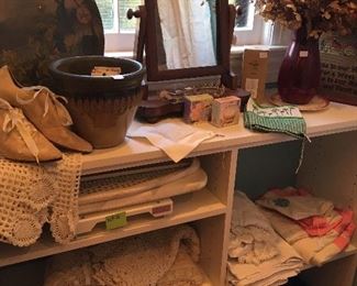 Antique & Vintage Linens