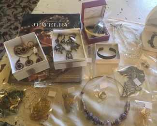 Antique & Vintage Jewelry