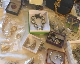 Antique & Vintage Jewelry