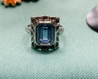 Vintage Art Deco ring 