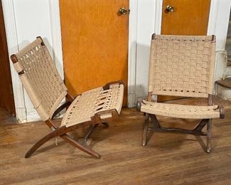 Lot 8 | PAIR MID-CENTURY FOLDING CHAIRS