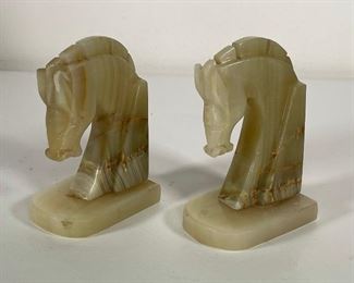 Lot 87 | CARVED AGATE HORSE FORM BOOKENDS