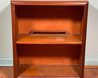 Lot 99 | ENCYLOPEDIA BRITANICA SHELF