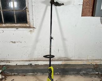 Lot 138 | RYOBI EXPAND-IT ELECTRIC WEED WACKER