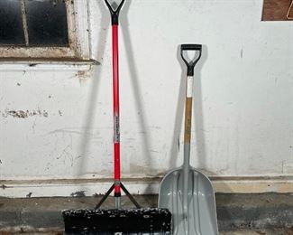 Lot 143 | (2pc) SHOVELS