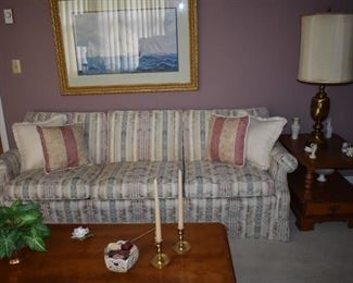 Lovely Upholstered Sofa in Beautiful Condition! 