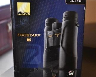 Fantastic Pair of Nikon 10 x 42 Prostaff 7 Binoculars