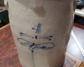 Red Wing churn w cobalt bee sting